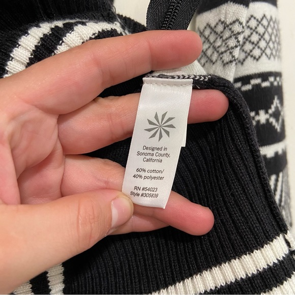 Athleta Black White Snowflake Geometric Knit Long Sleeve Zip Up Sweater - Picture 7 of 7